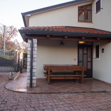 Angelica 2 Apartment