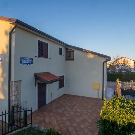 Apartment Angelica 2