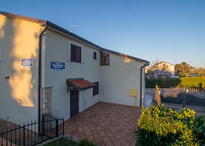 Apartment Angelica 2